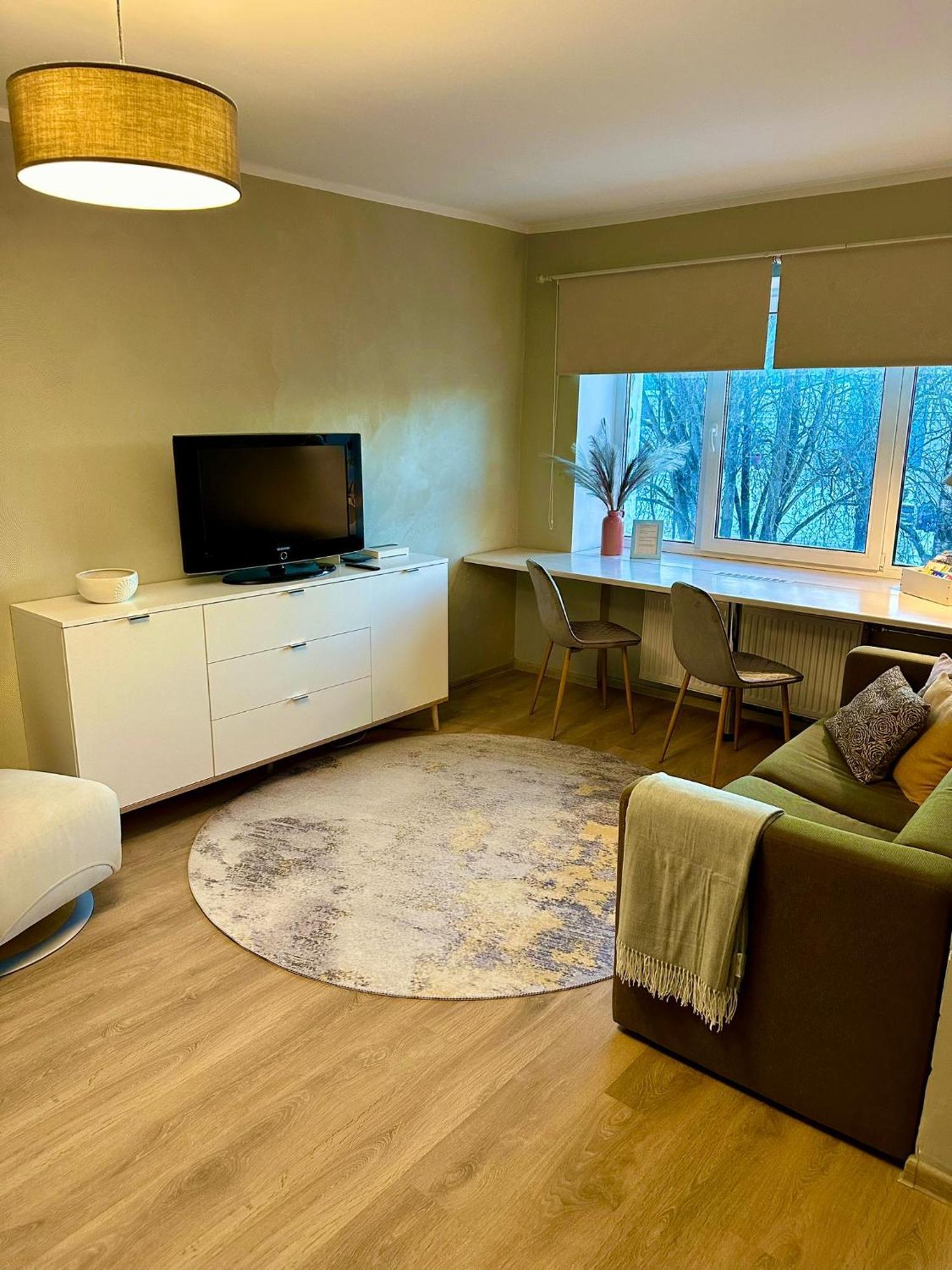 Sunny Apartment, 7 Min With Tram To The Old Town Tallinn Eksteriør bilde